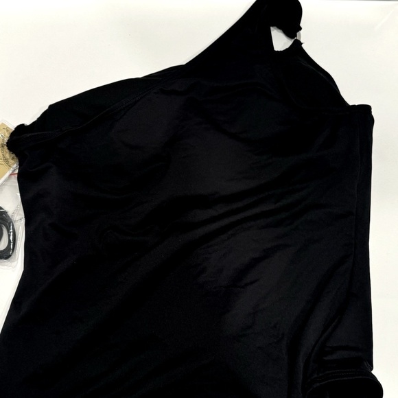 Michael Kors Swimwear One Shoulder Underwire Bra Embellished One Swimsuit Black - Picture 11 of 16